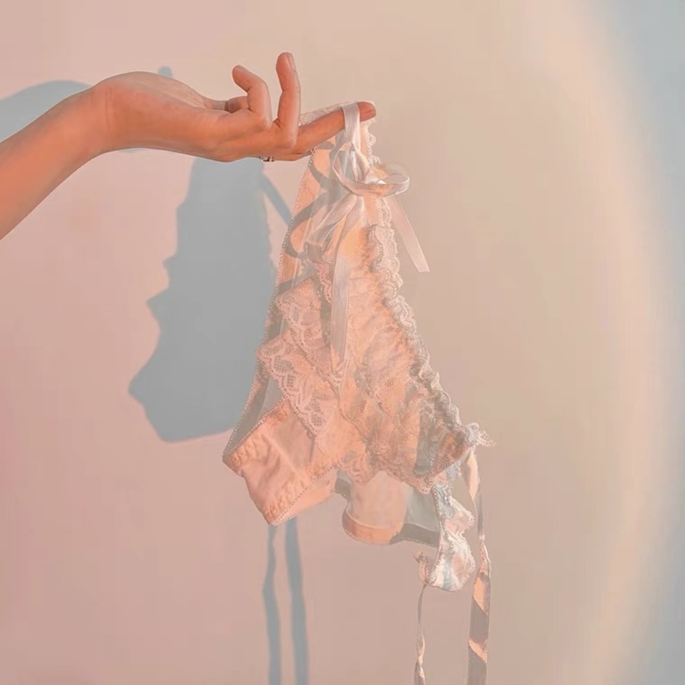 🤍 white lace panty